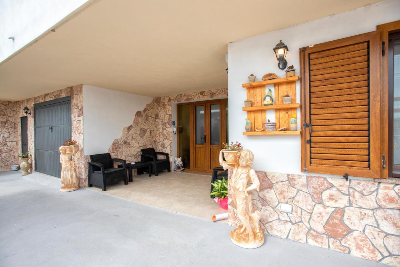 Da Mario & Marianna Apartman Campanedda Kültér fotó